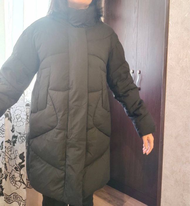 Новый зимний пуховик средней длины