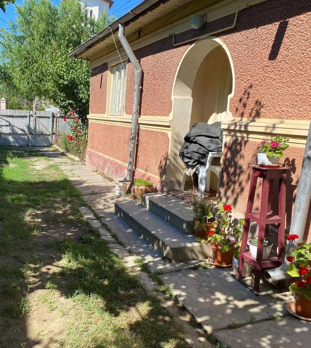 Zona Centrala Buzau Oras - de vanzare Teren si constructie batraneasca