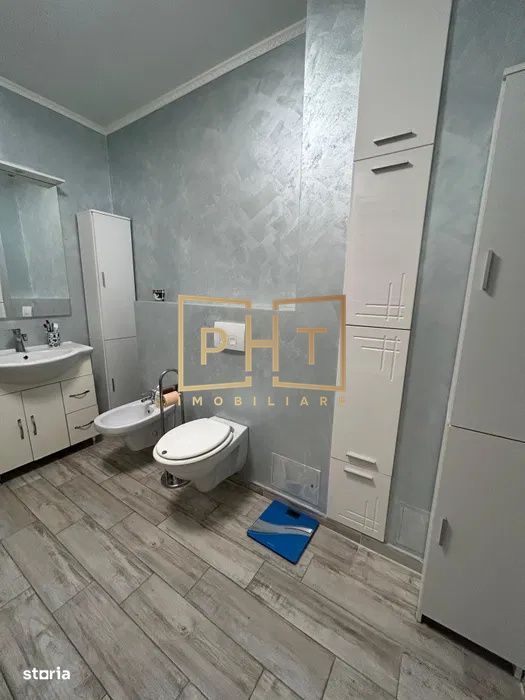Apartament de vanzare, 4 camere, 94 mp, zona Vivo!