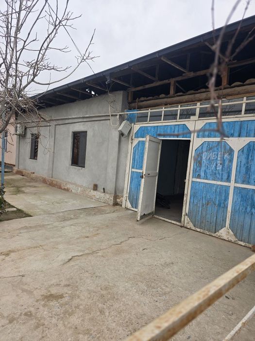 Shahardan hovli sotiladi