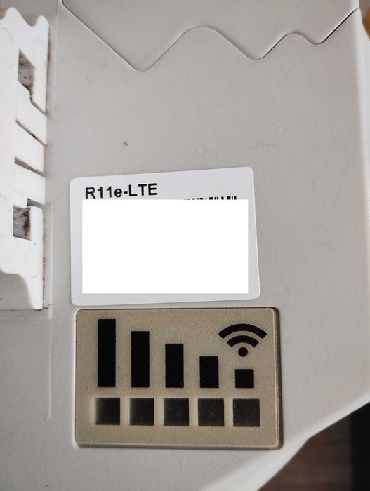 MikroTik RB SXTR&R11e-LTE Насочена антена 10 dBi 4G LTE + рутер