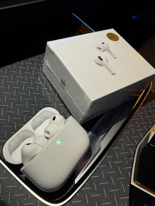 AirPods Pro 3 varianta UK, sigilate! Trimitere imediată!