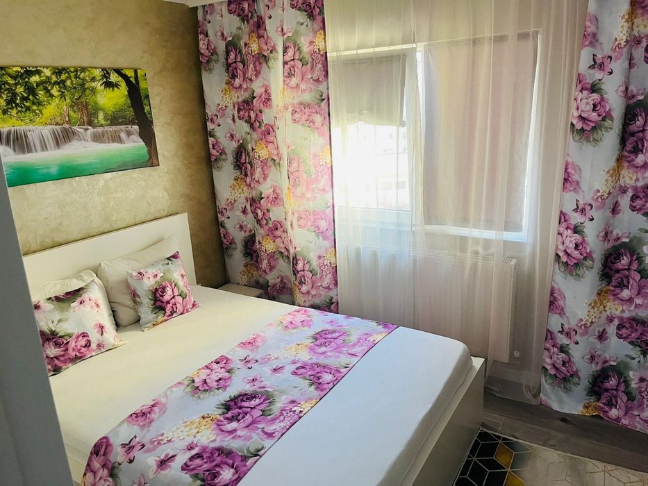 Inchiriez apartament navodari