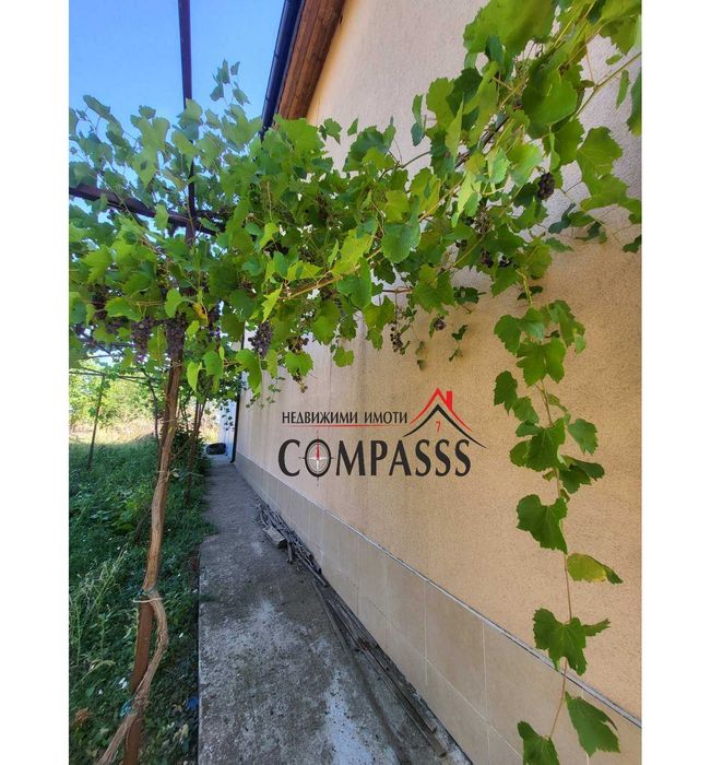 с. Драганово, Обл. Добрич, КЪЩА на 2 етажа – 107372евро!