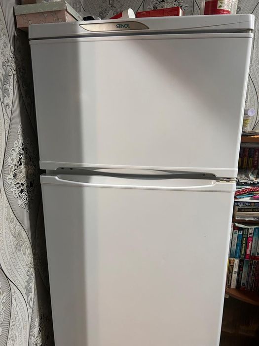 Продам холодильник Stinol
