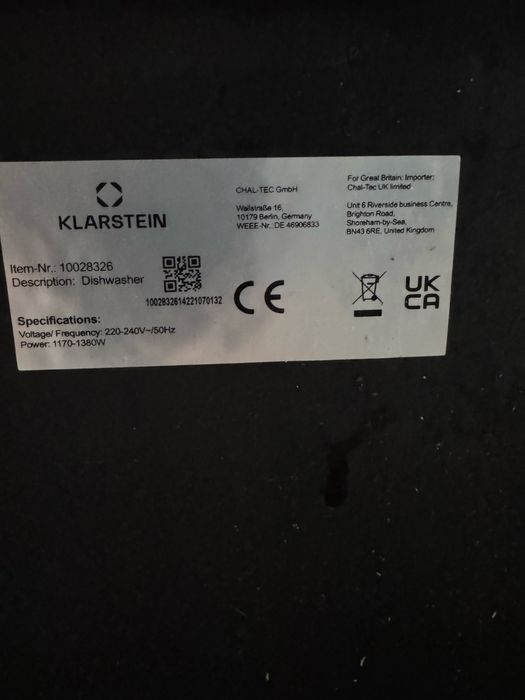 Vând mașină de spălat vase Klarstein, model compact, ideală pentru apartament sau spații mici.