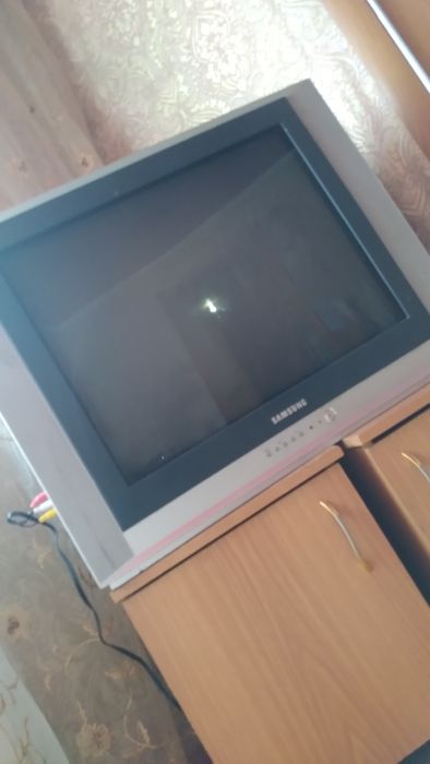 Продам рабочий телевизор