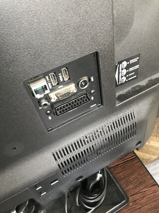 Vand urgent televizor 81 cm
