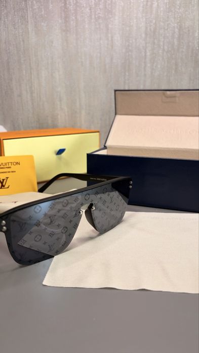 Louis Vuitton Waimea – пълен комплект + карта
