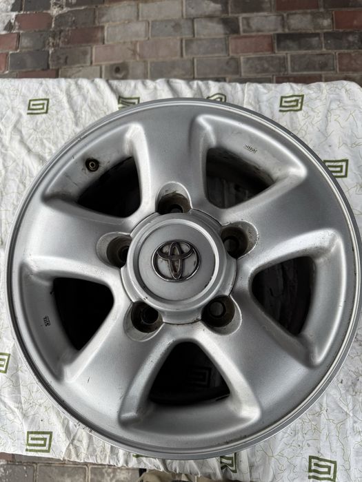 Продам диски от Land Cruiser J200, год 2008