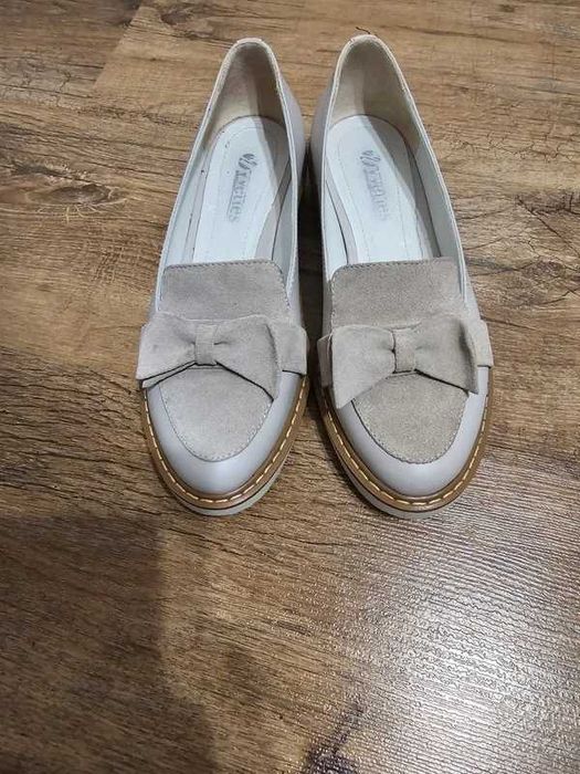 Vand pantofi mocasini