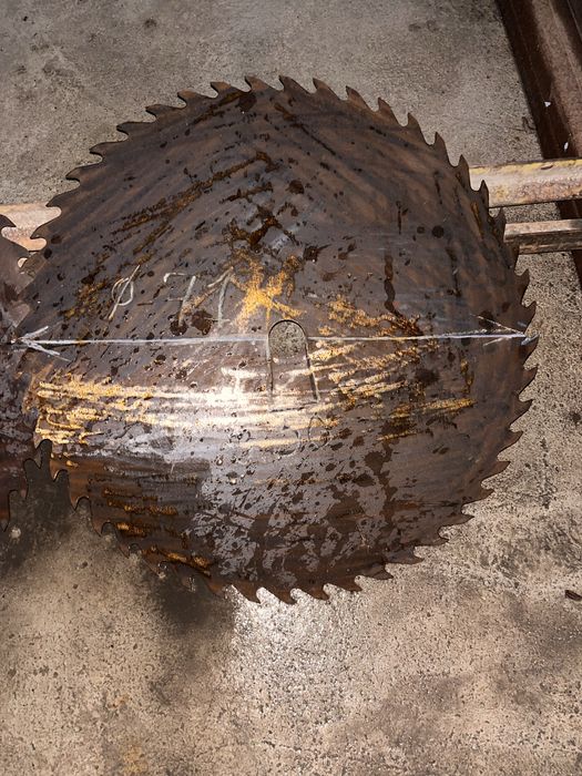 Продам дисковую пилу