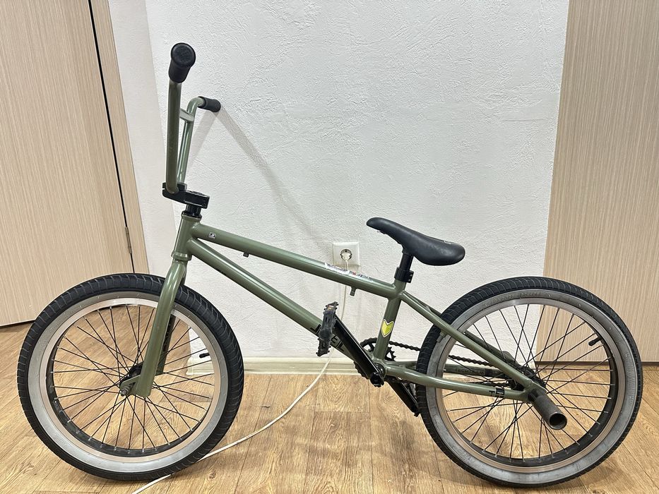 BMX велосипед в отличном состоянии