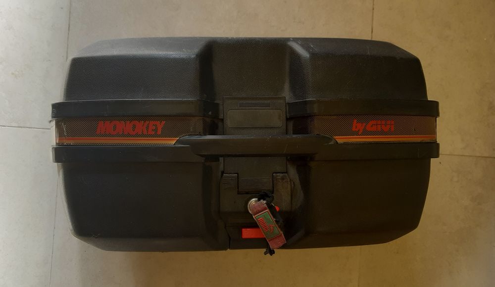 Vãnd Cutie portbagaj - Topcase Givi - pentru motociclete