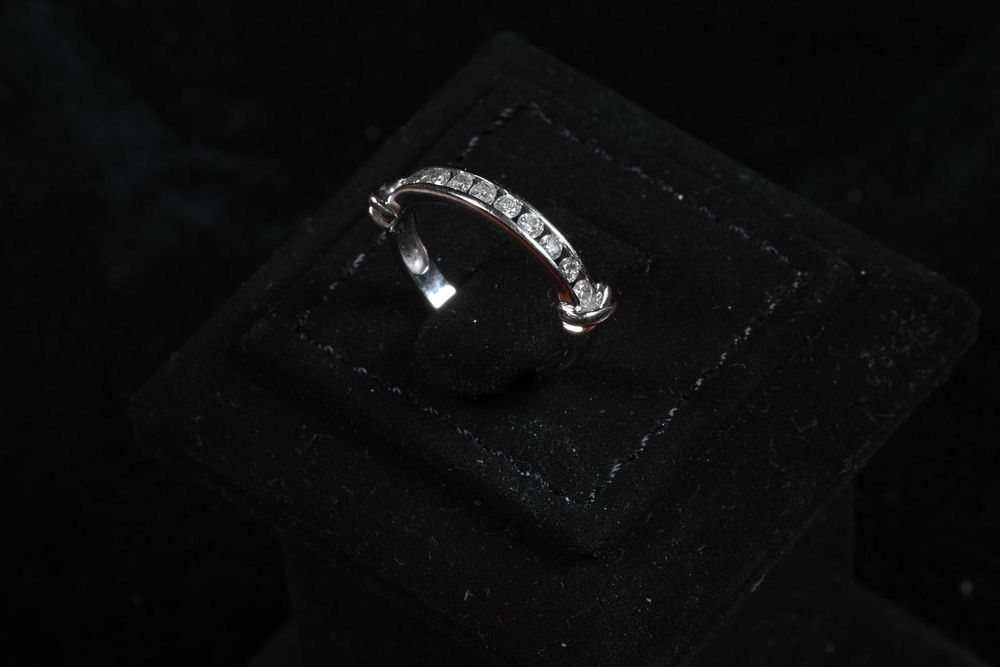 Пръстен Бяло Злато / Халка 375 (9к) с 11 Диаманта, 0.44 кт, Размер 51