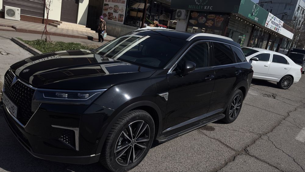 Продается машина Nissan Venucia