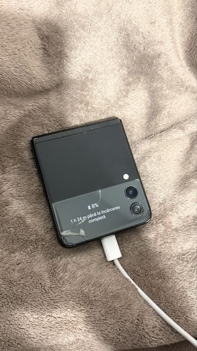 Samsung Galaxy Z Flip 3