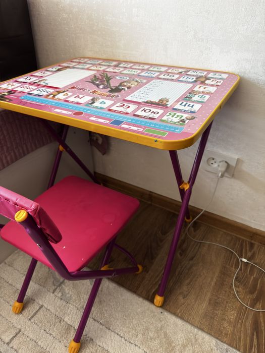 Детский стол с стульчиком