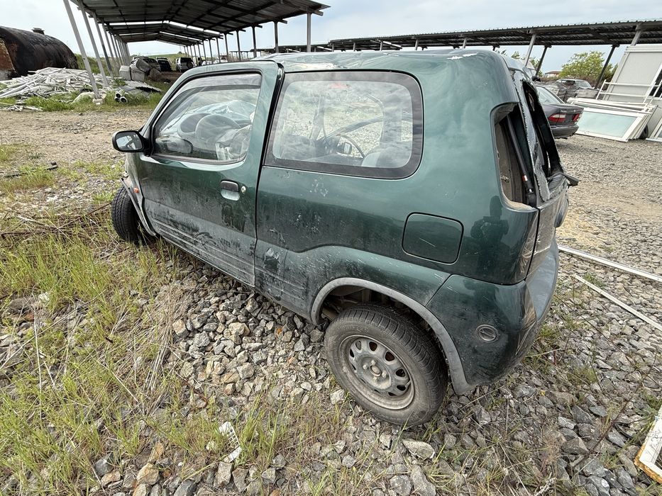Сузуки Игнис 1,3 бензин 2003г. на части.