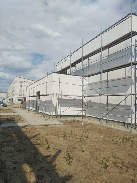 Firma de construcții Echipa de meseriași  Lucrări de Calitate