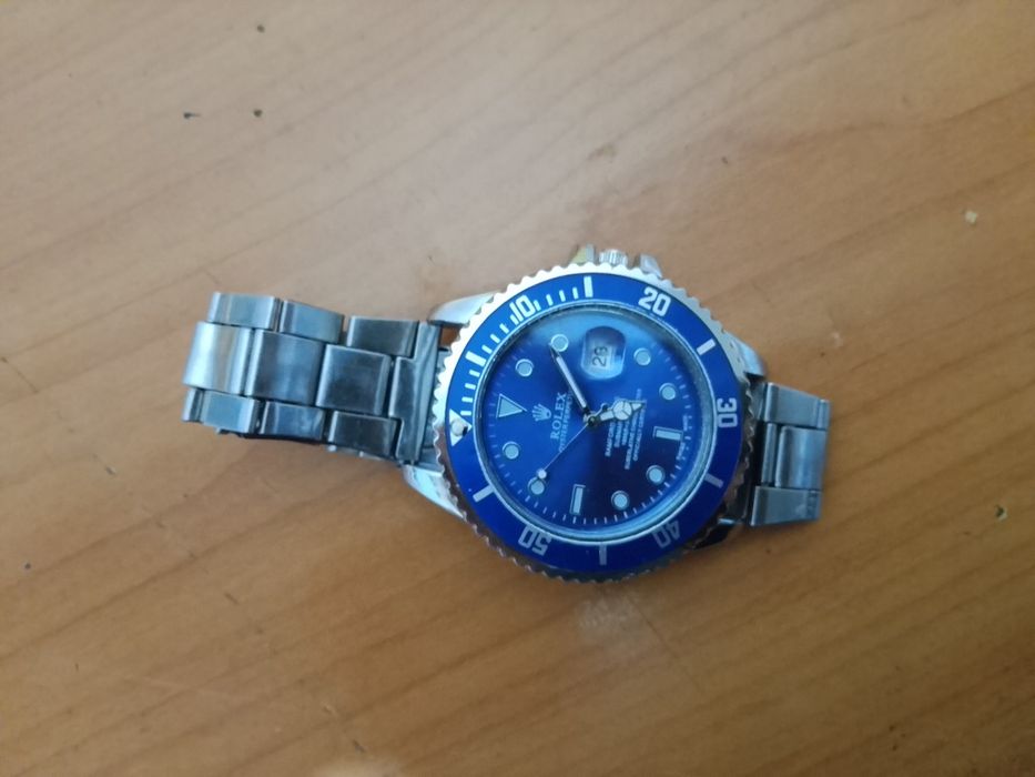 Roleks sotiladi xolati zor