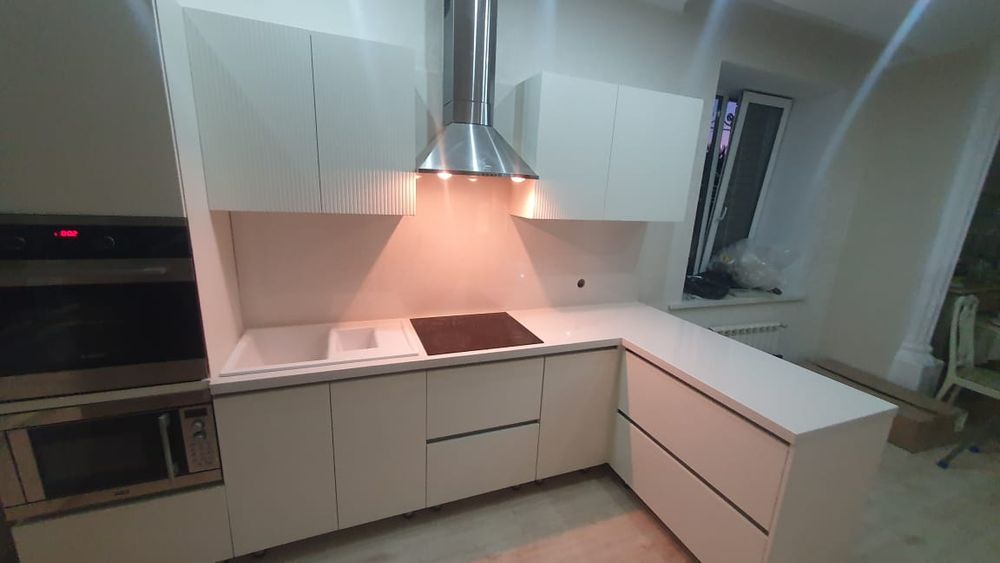 Столешницы, фартуки ,острова,,корпусная мебель