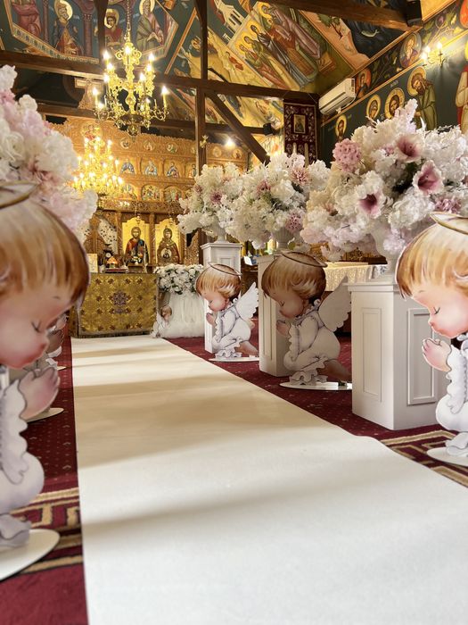 Aranjamente cristelnita de inchiriat