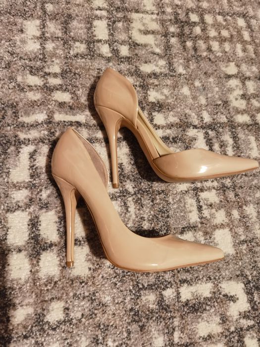 Pantofi cu toc stiletto MOTIVI nr. 40