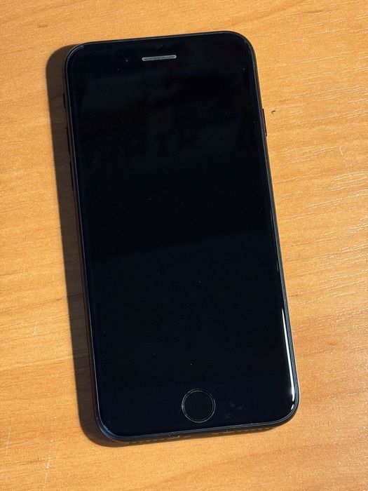 I phone SE 2. 2020, 64GB