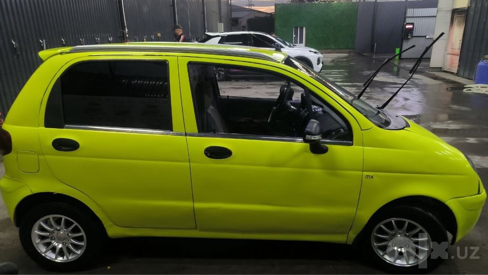 Matiz  sariq sotiladi