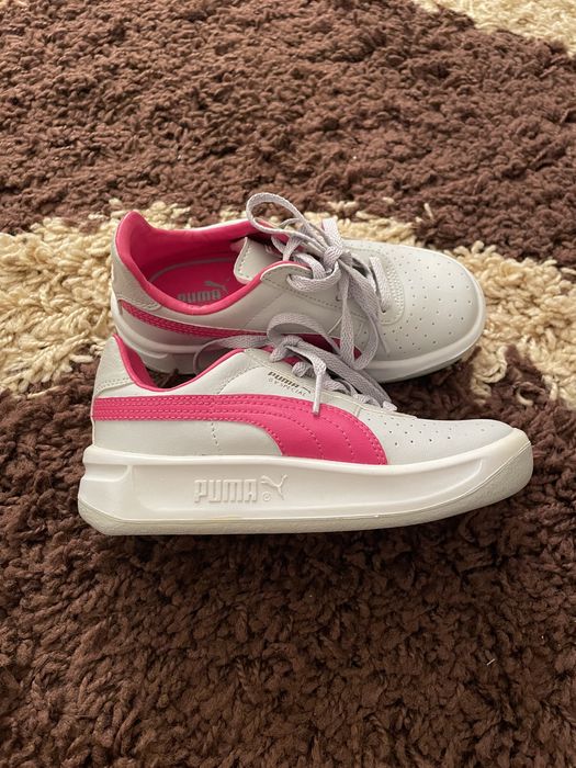Adidași fetițe Puma noi