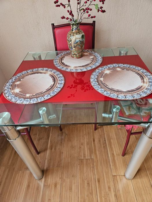 Продам кухонный стол