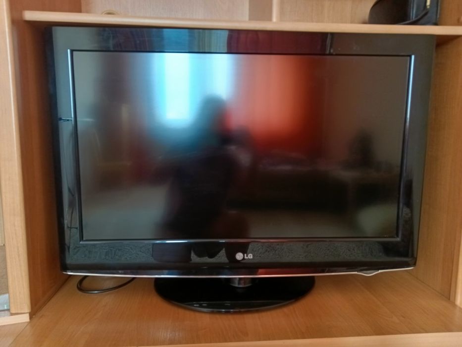 Телевизор  lg 32
