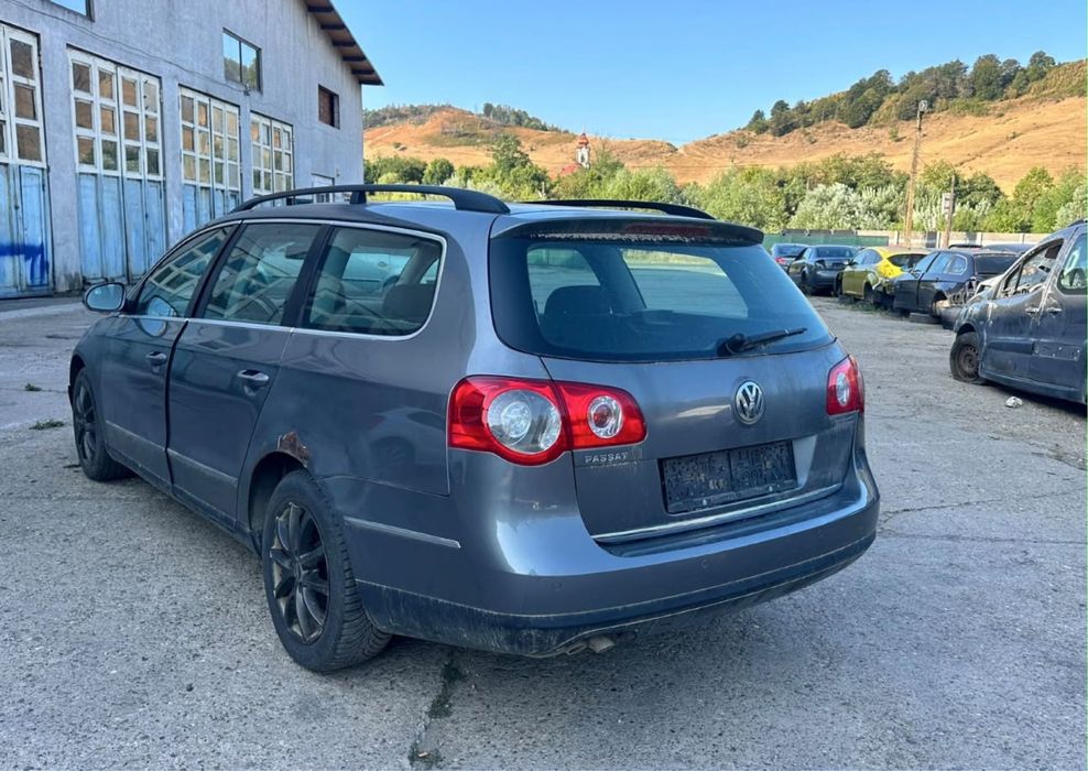 Dezmembrez Passat B6 , an 2008 , 1.9 TDI ,105 cp , cod motor BLS