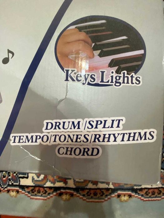 Элктрический Синтезатор 61