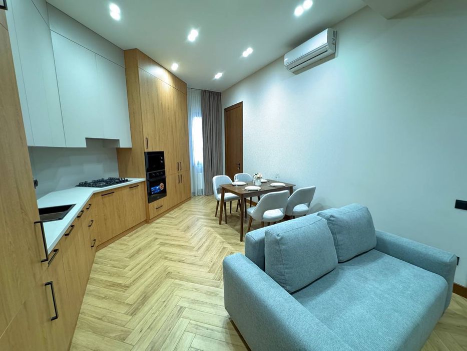 Продам ЖК Сайрам Бреадлй