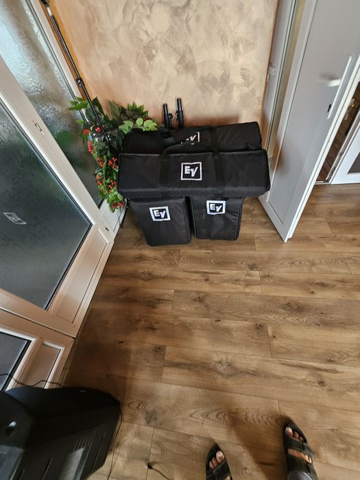 Electro Voice  EVOLVE 50