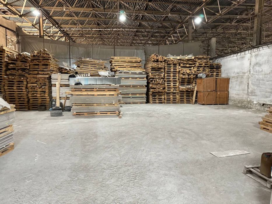 Сдаётся складское помещение 3200 кв. м.