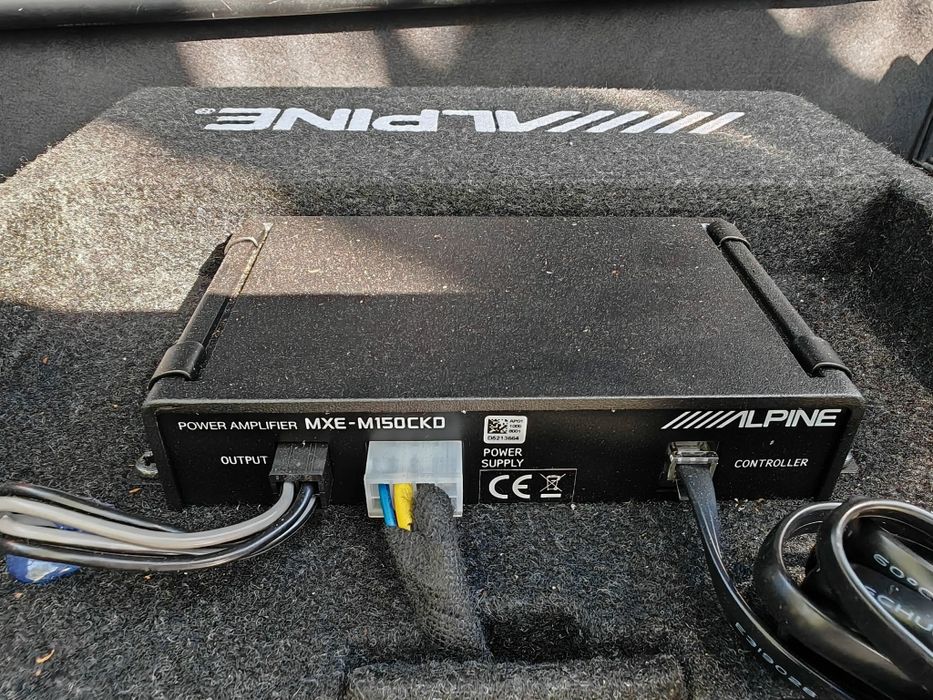 Subwoofer auto active Alpine SWE-815 150W
