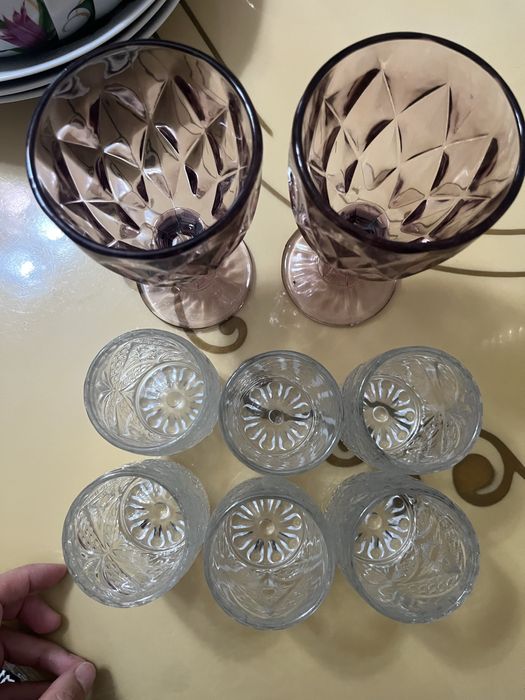 2 фужера, 6 бокалов крепких