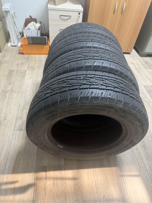 Продам Шины Continental ,215/65,R16,