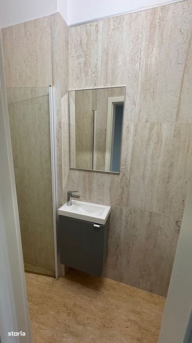 De inchiriat Imobil  9 camere , 285 mp. Cantemir langa Metrou