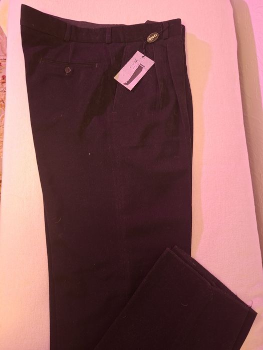 Брюки чёрного цвета новые