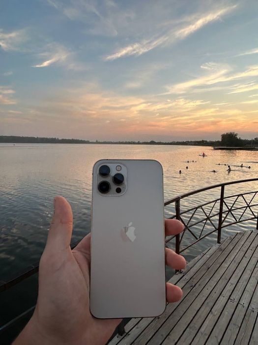 iPhone 12 pro max 128gb Gold