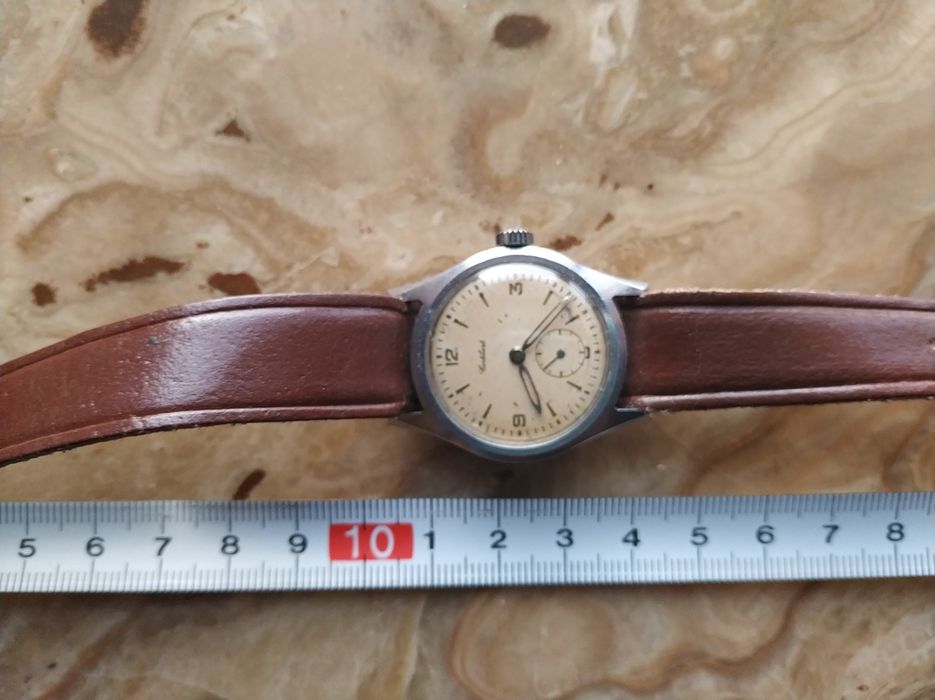 Ceas barbatesc Cortebert