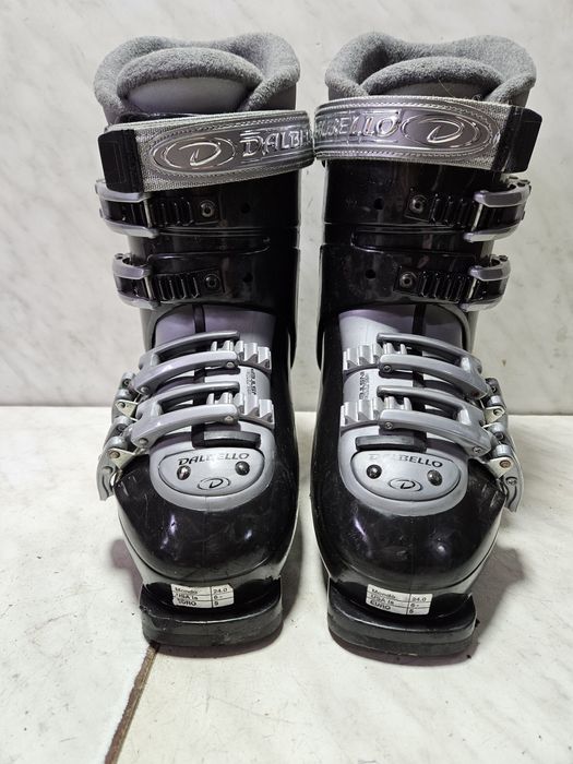 Clapari ski schi Dalbello  mondo  24  corespunde mărimii 37