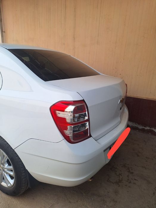 Собальт автомашинаси сотилади