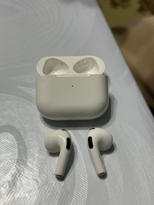 Продам AirPods 3!