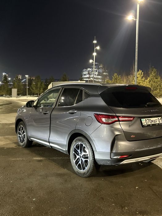 Продам jetour x50