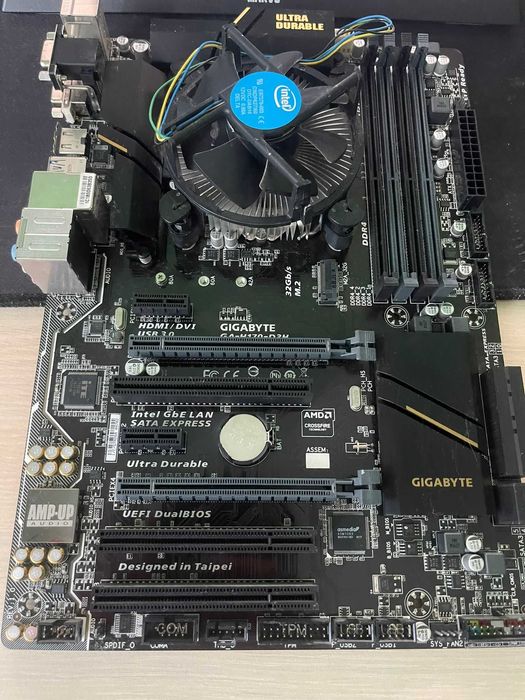 Kit Placa de baza + Procesor + Cooler